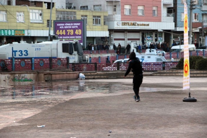 Amedspor taraftarı polise saldırdı