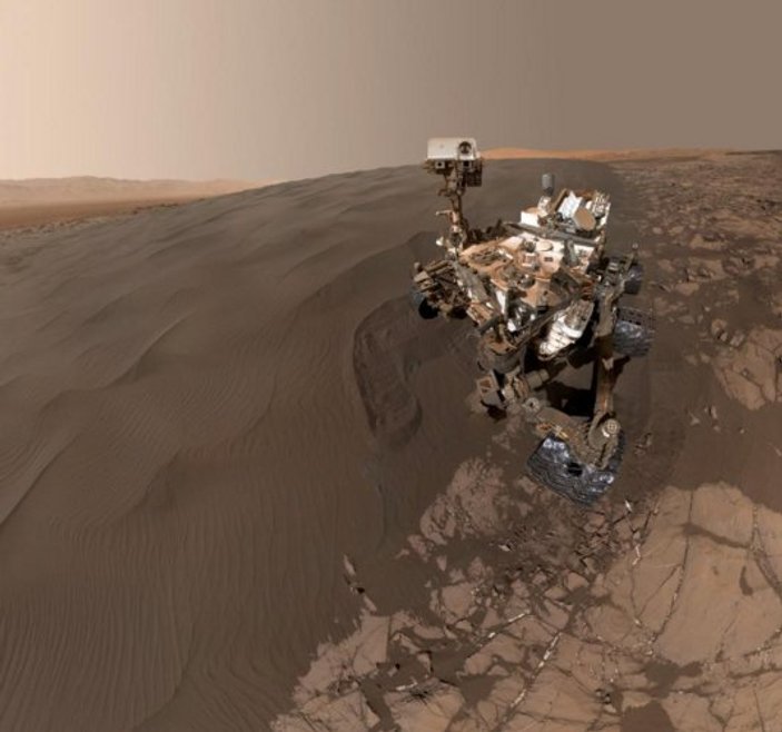 NASA Curiosity'nin Mars selfiesini yayınladı