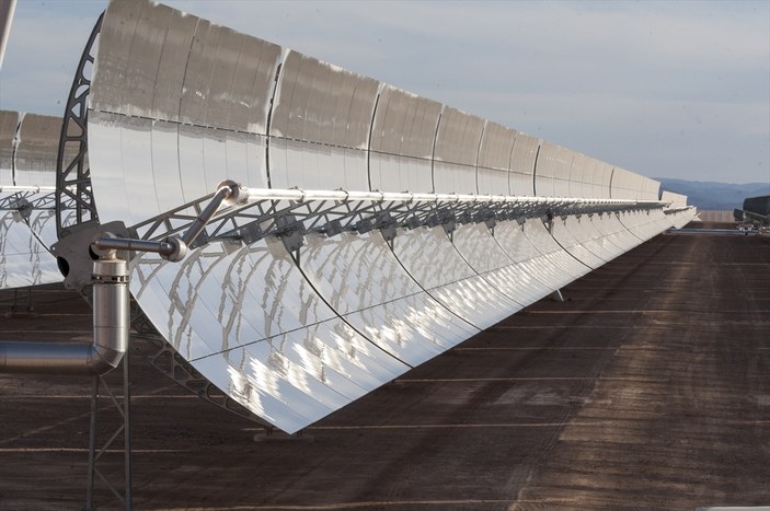 Dünyanın en büyük güneş enerjisi santrali açıldı