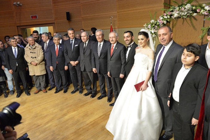 Kılıçdaroğlu nikah şahidi oldu