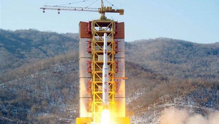 Kuzey Kore uzaya uydu fırlattı