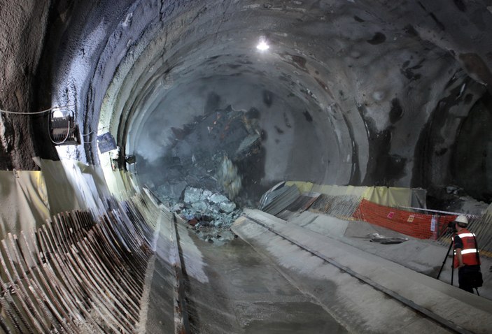 Üsküdar-Çekmeköy metrosu yıl sonunda tamamlanacak