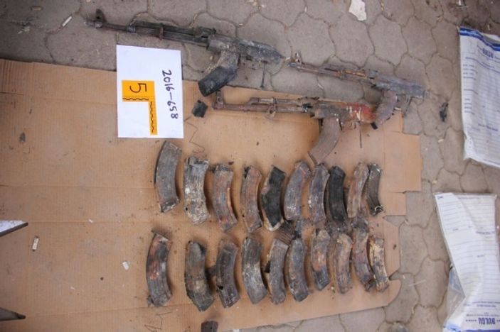 Cizre'de bodrum kattan cephanelik çıktı