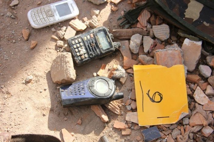 Cizre'de bodrum kattan cephanelik çıktı