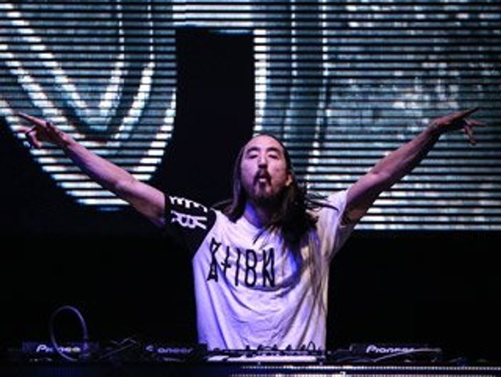 Steve Aoki