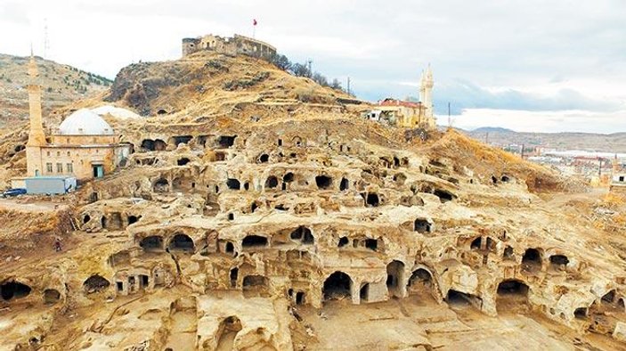 TOKİ Nevşehir'deki antik kente sahip çıktı