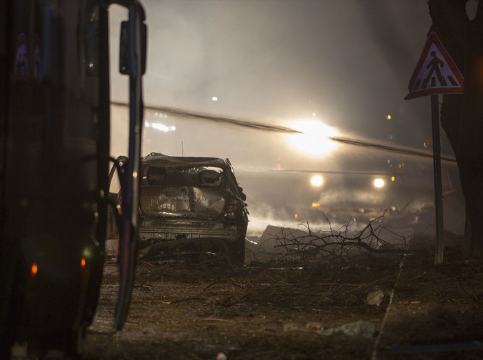 Ankara'da askeri servis aracına bombalı saldırı