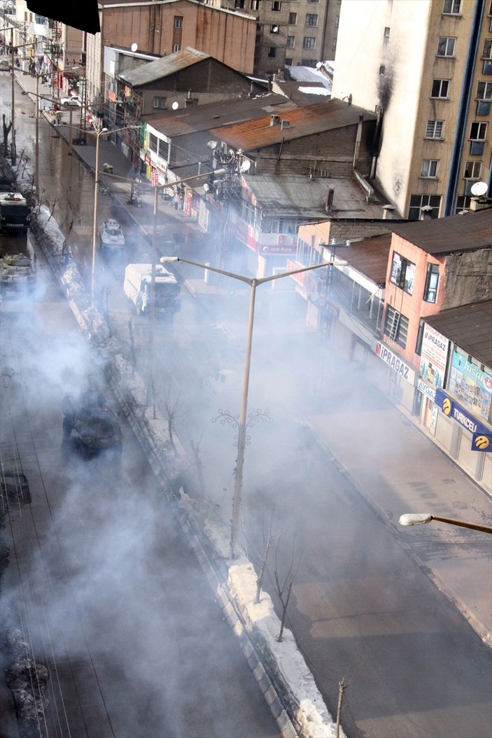 Hakkari'de izinsiz gösteri