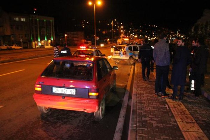 Alkollü sürücü polis aracına çarparak durdu