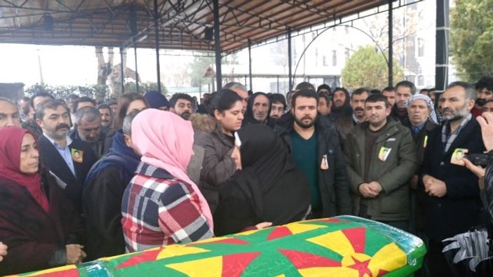 Dilek Öcalan PKK'lı cenazesine katıldı