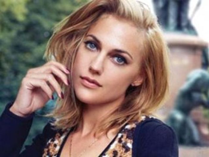 Meryem Uzerli'ye bir darbe daha