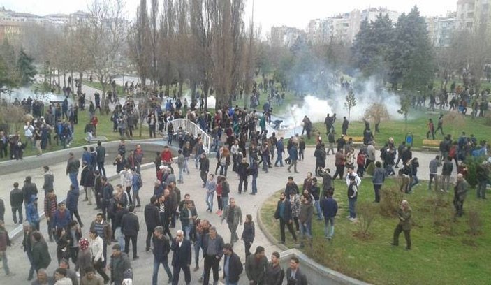 Sur'a yürümek isteyen HDP'lilere polis müdahalesi