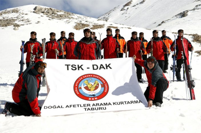 Doğal Afet Arama Kurtarma Taburu'nun zorlu eğitimi