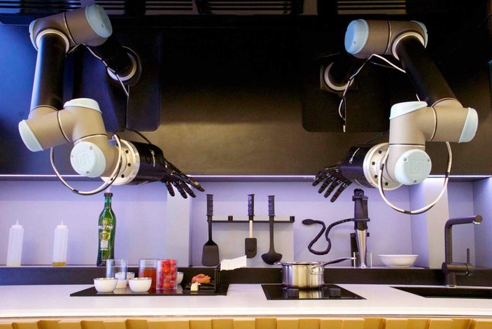 Robotlar artık mutfakta yemek yapacak