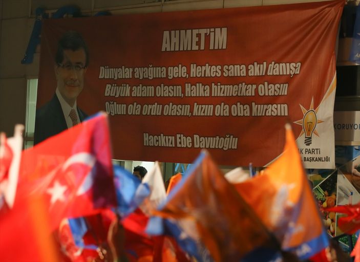 Başbakan Davutoğlu'ndan İzmirlilere köprü sözü