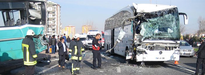 Kayseri'de yolcu otobüsü ile halk otobüsü çarpıştı: 1 ölü