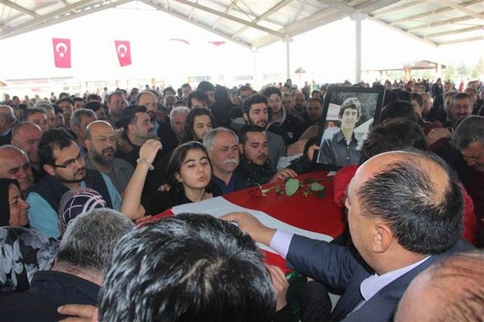 Ankara saldırısında ölen ODTÜ'lü genç toprağa verildi