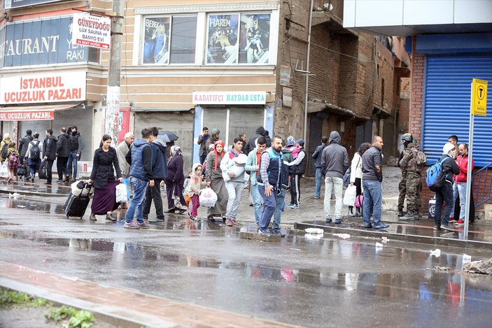 Diyarbakırlılar PKK teröründen kaçıyor