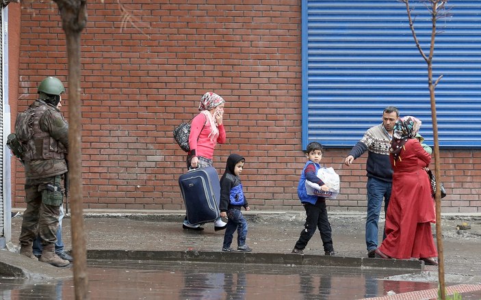 Diyarbakırlılar PKK teröründen kaçıyor