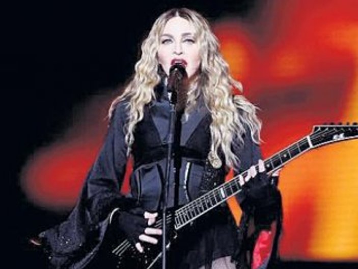 Madonna: Sahneye sarhoş çıkmam