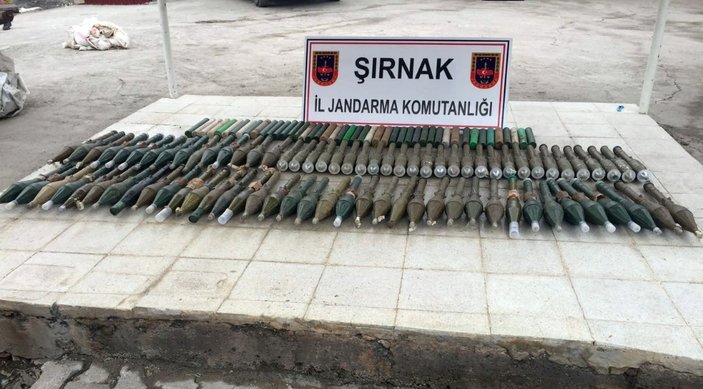 Şırnak'ta 120 roketatar ele geçirildi