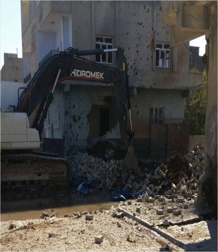 PKK'lıların Nusaybin'e verdiği zarar fotoğraflandı