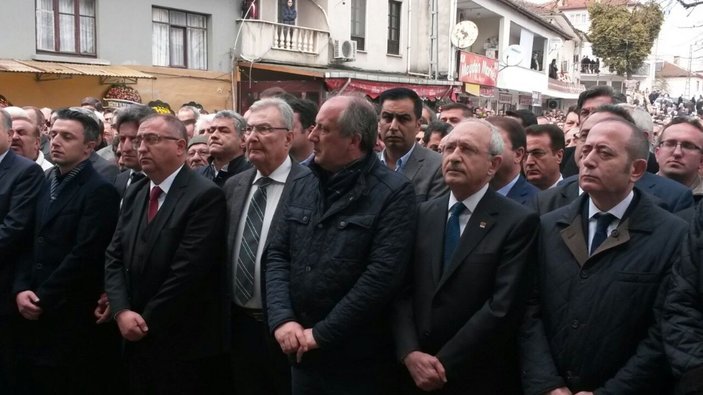 Deniz Baykal ile Kemal Kılıçdaroğlu cenazeye katıldı