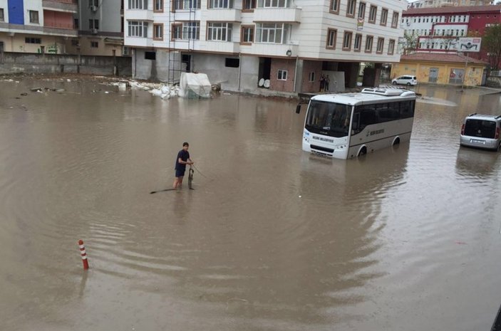 HDP'li belediyenin Batman'ı sular altında kaldı