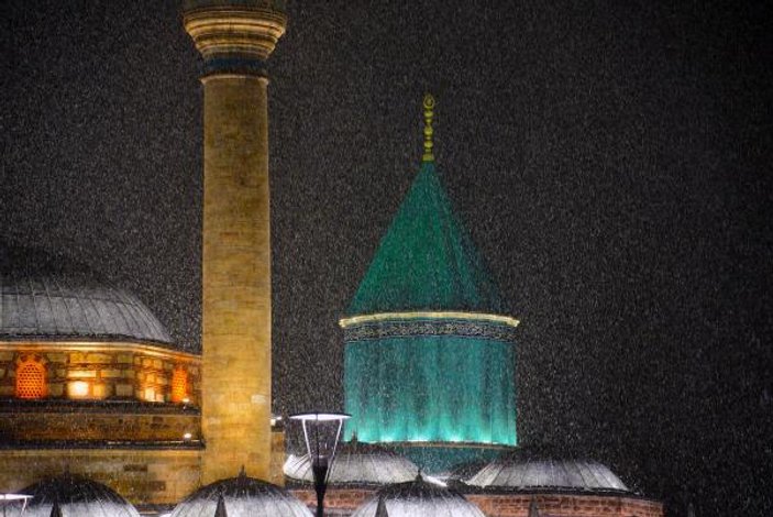 Konya'da kar yağışı etkili oldu