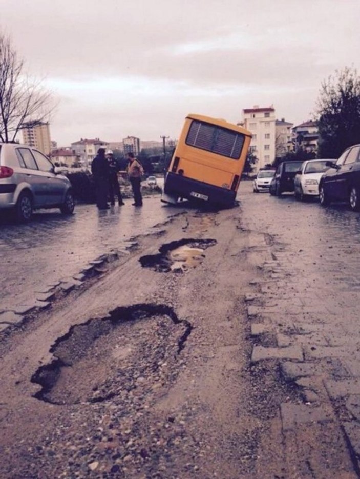 Tekirdağlıları çileden çıkaran yollar