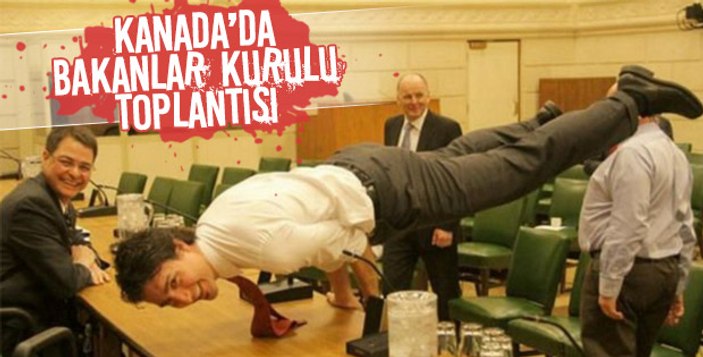 Kanada Başbakanı Trudeau'nun kuru kafalı çorapları