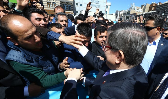 Başbakan Davutoğlu Diyarbakır’da