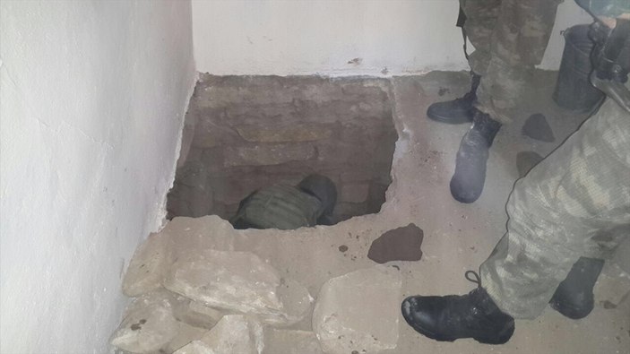 Yüksekova'da PKK'lıların kazdığı tüneller bulundu