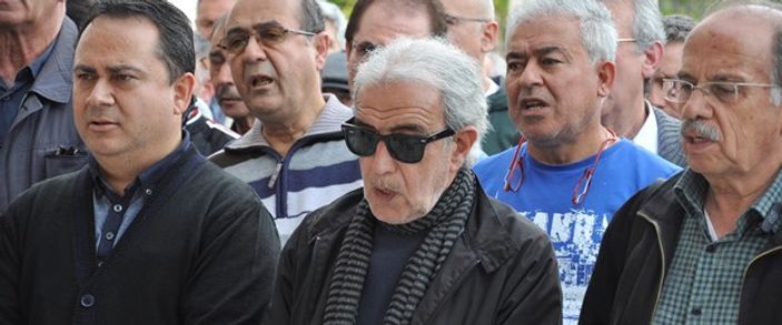 Edip Akbayram'ı arkadaşları cenazede yalnız bıraktı