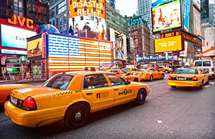 New York’ta taksicilere flört yasağı geliyor
