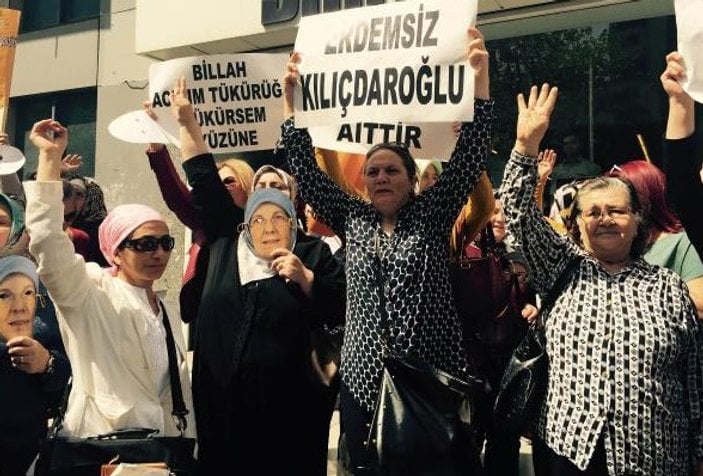AK Partili ve CHP'li kadınlardan karşılıklı protesto