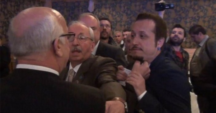 CHP'li başkan gazetecinin boğazına sarıldı