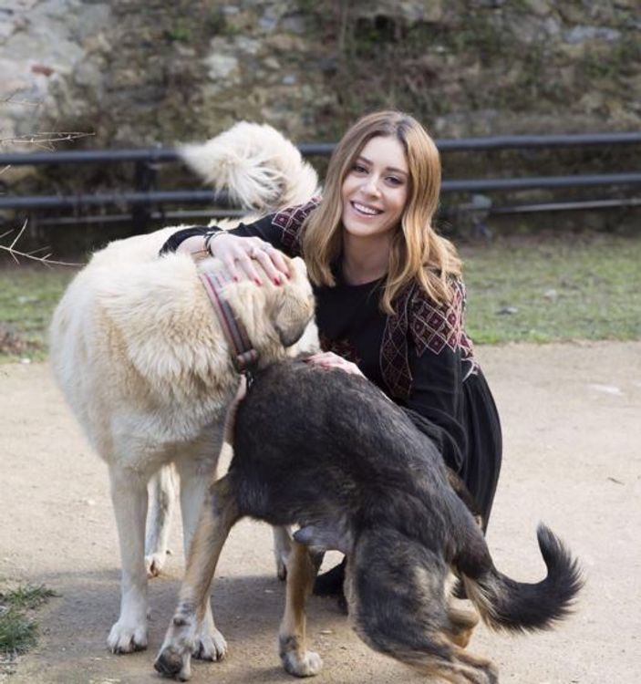 Sinem Kobal ve Kenan İmirzalıoğlu oturacakları evi seçti