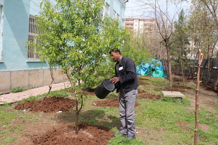 Devlet terör mağdurlarına iş veriyor