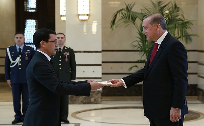 Türkmenistan Büyükelçisi güven mektubunu sundu