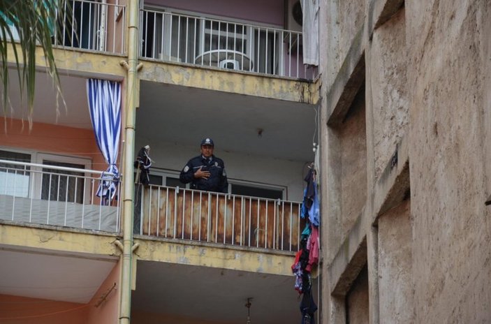 Aydın'da 6. kattan atlayan kadın ölümden döndü