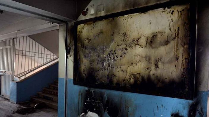 Teröristler Mardin'de diyaliz merkezini yaktı