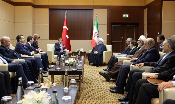 Başbakan Davutoğlu ile İran Cumhurbaşkanı Ruhani görüştü