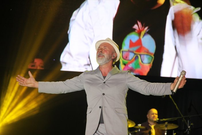 Dino Merlin İstanbul'da konser verdi