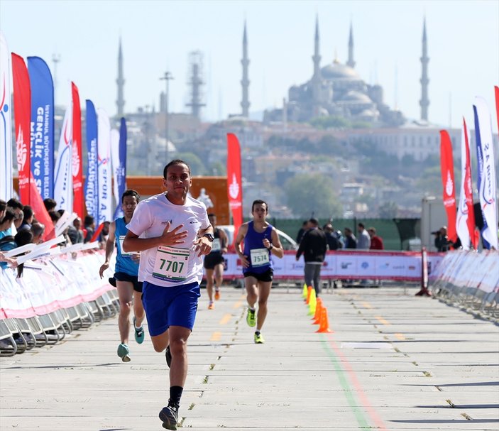 İstanbul Yarı Maratonu'nu Kenyalı atletler kazandı