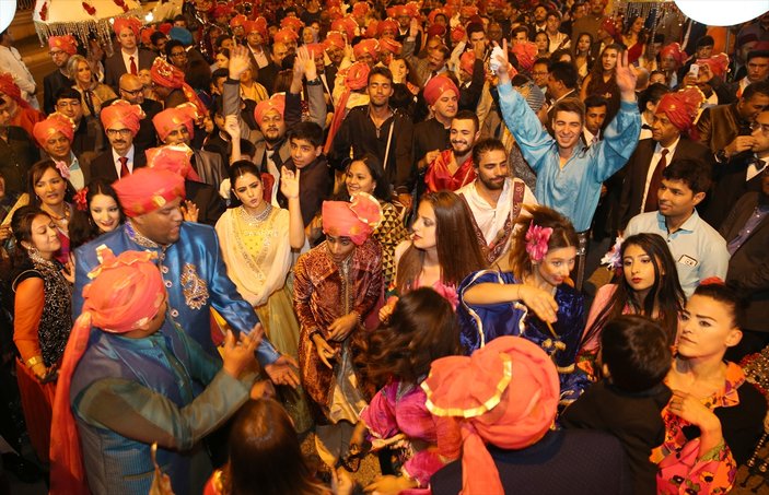 Antalya'da 3 gün 3 gece sürecek Hint düğünü