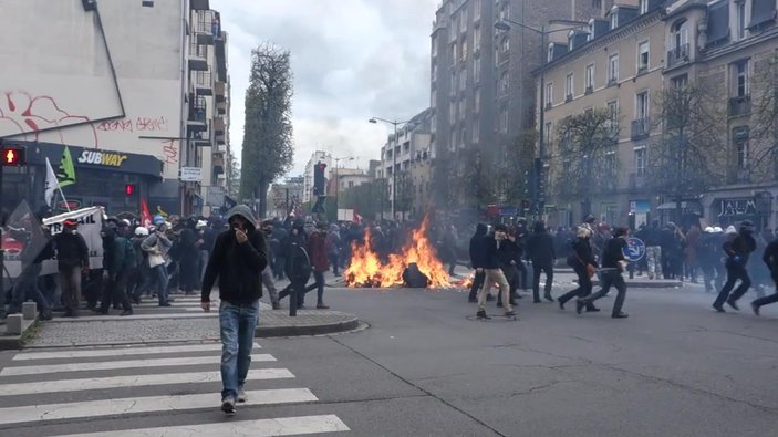 Fransa'da eylemciler polisle çatıştı