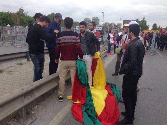 Bakırköy'de HDP'li Sebahat Tuncel'in zor anları