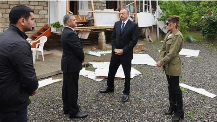 Aliyev cephe hattında incelemelerde bulundu