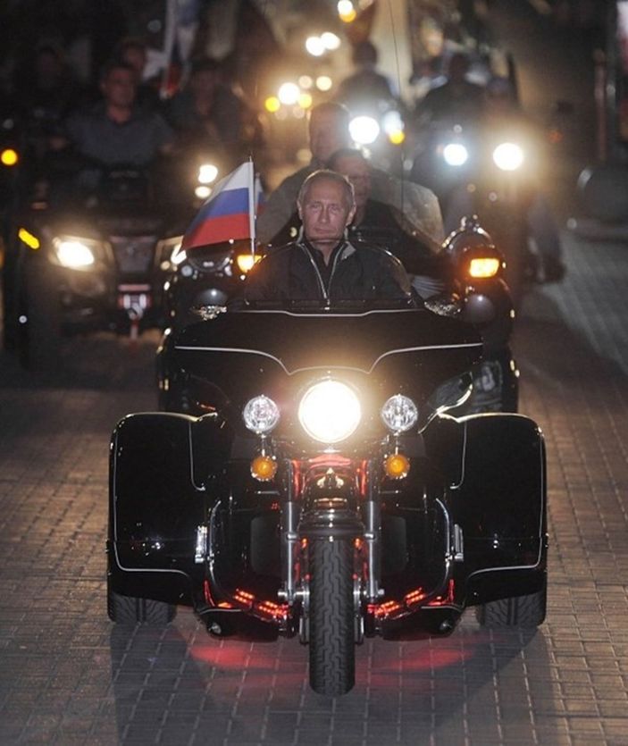 Putin'in gece kurtları yola çıktı